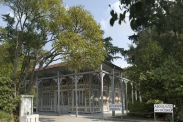 Adile Sultan Kasrı Öğretmenevi
