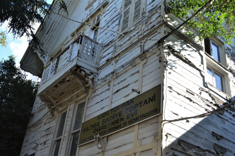 Fatma Şadiye Toptani Öğretmenevi